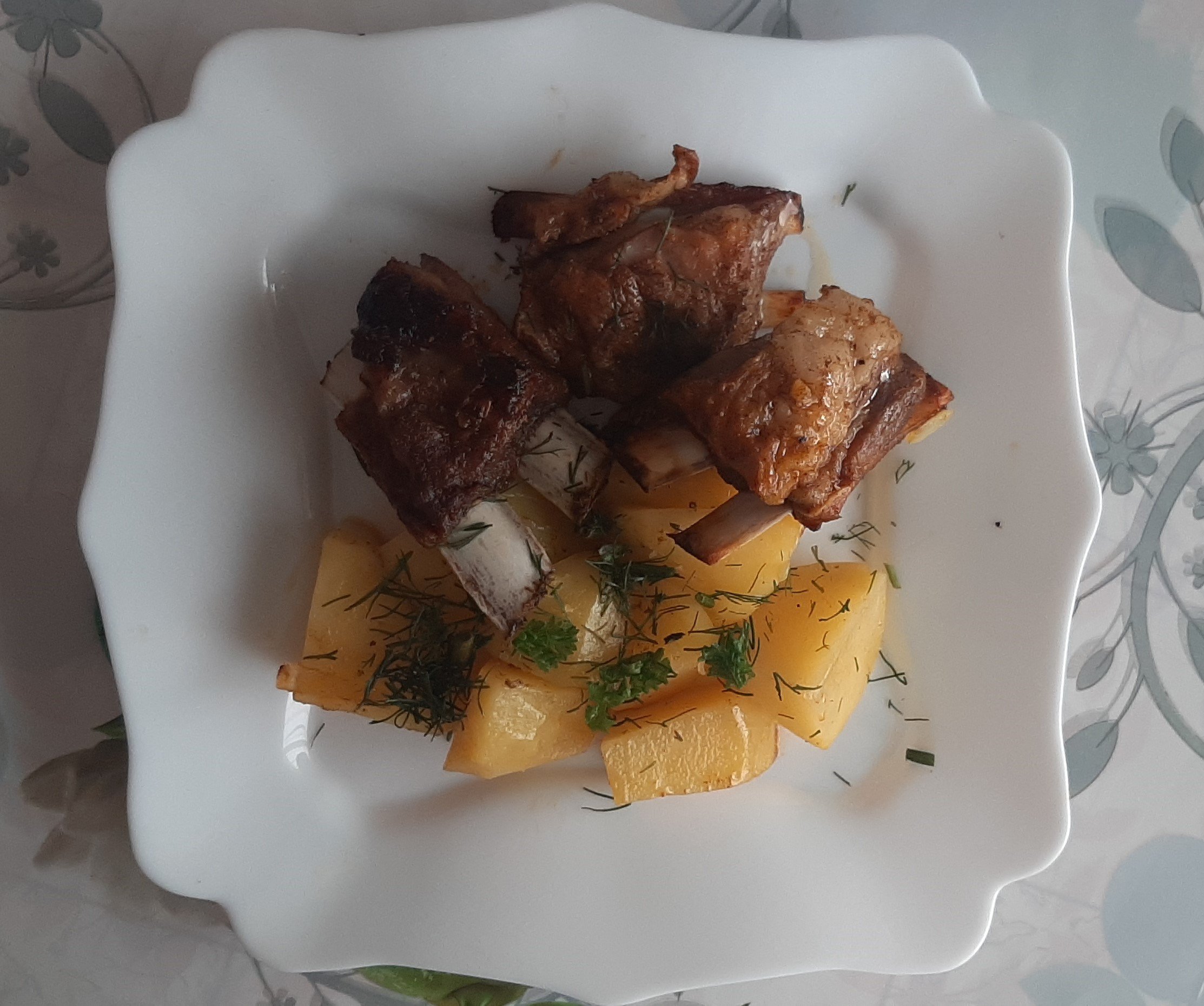 РЁБРЫШКИ С КАРТОФЕЛЕМ