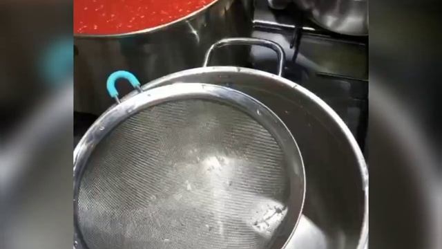 Помидоры в собственном соку.