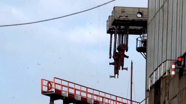 Открытие ворот шлюза Нижнекамск ГЭС смотреть онлайн