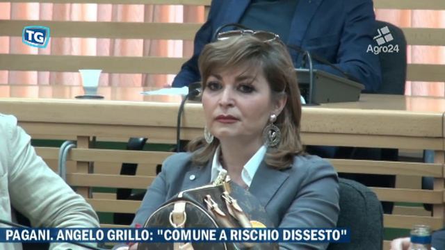 Pagani. Salerno. Angelo Grillo: comune a rischio dissesto смотреть онлайн