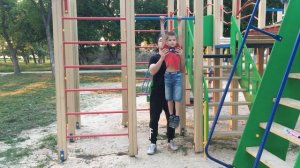 КАК НАУЧИТЬСЯ ПОДТЯГИВАТЬСЯ ДЕТЯМ / ТРЕНИРОВКА ПЕРВАЯ