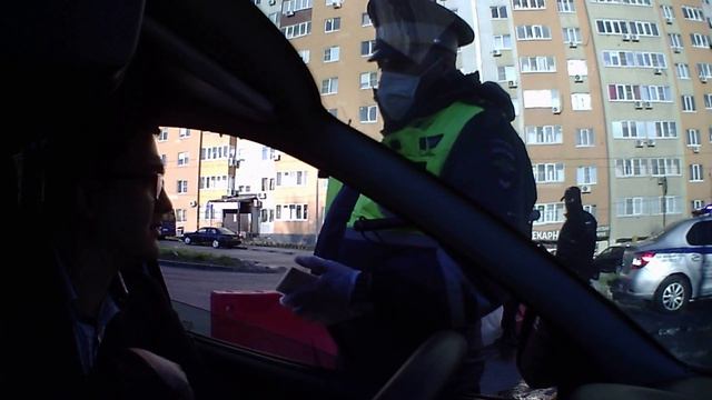 Хит-парад позора! Инспектор ГИБДД пытается помочь, а вызывает только недоумение! смотреть онлайн