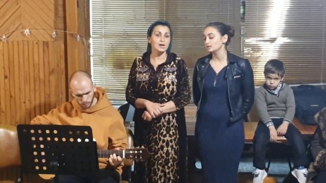 "...Слава Богу, Отцу хвала!.." - цыгане прославляют Господа (г. Гомель, 2020г. ) смотреть онлайн