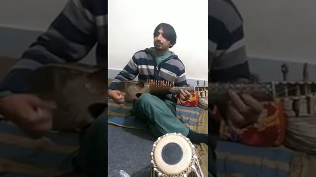 Usman Zafar - Rabab Tabla aw Awaz multi talent Rabab and Tabla master смотреть онлайн