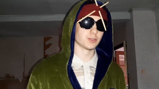 Большой страшный странный дом и что-то ещё смотреть онлайн