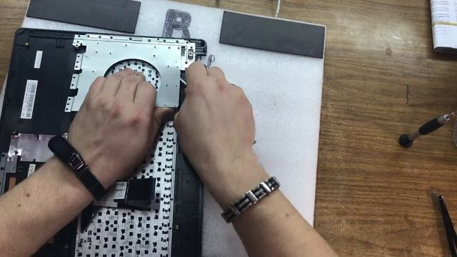 Замена паяной клавиатуры ноутбука смотреть онлайн