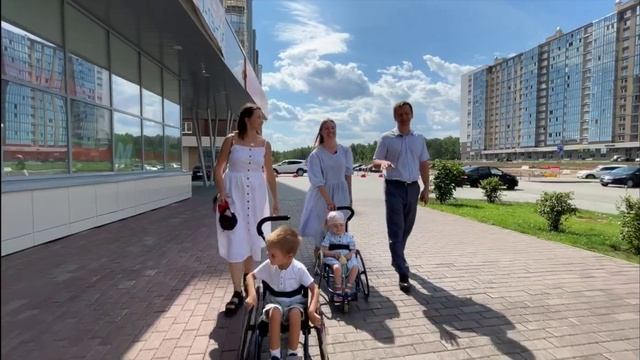 Ньютон - Европа в Челябинске | Большое Путешествие маленькой колясочки | Эксперимент смотреть онлайн