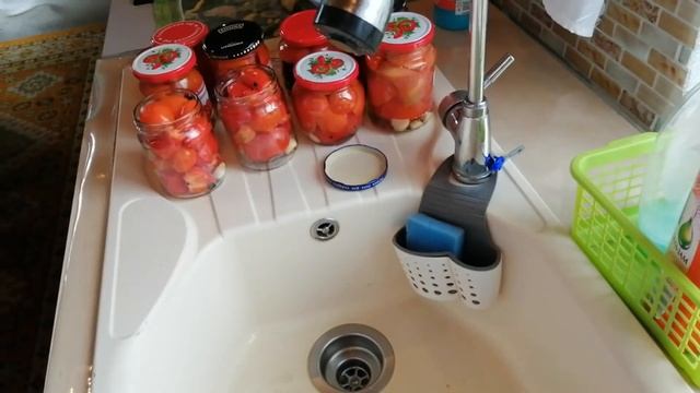 Очень вкусные Помидоры в "собственном" соку. Проще не бывает. смотреть онлайн