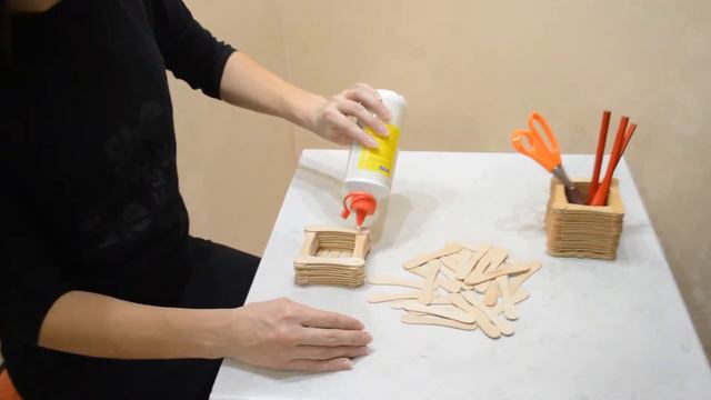 как сделать подставку под ручки своими руками how to make a stand under the pens do it yourself смотреть онлайн