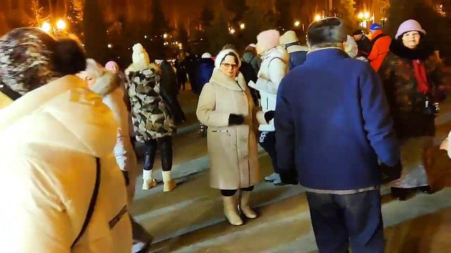 Я тебя вспоминаю Танцы в парке Горького Харьков Январь 2022 смотреть онлайн
