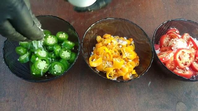 КАК СОХРАНИТЬ ОСТРЫЙ ПЕРЕЦ В СВЕЖЕМ ВИДЕ НА ЗИМУ. PEPPER MIX смотреть онлайн