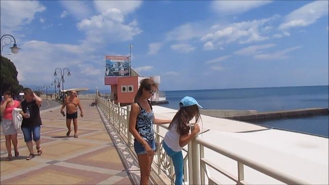 Крым 2019. Развлечения на пляже поселка Рыбачий. Демерджи Алушта. Набережная Алушты Крым летом. смотреть онлайн