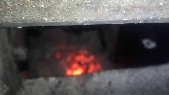 Огонь в котле,горит щебень смотреть онлайн