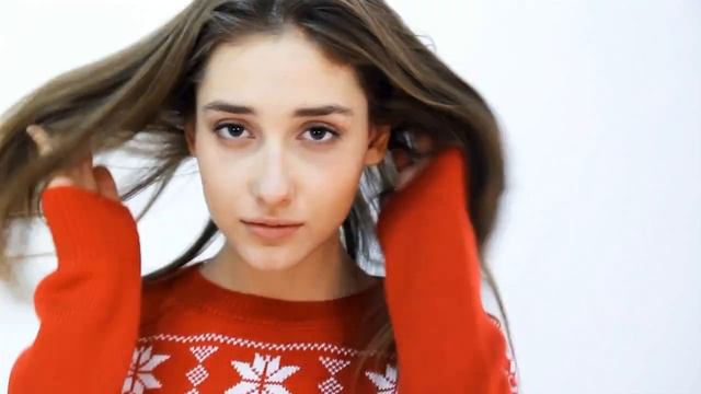 свитер с оленями catwalk смотреть онлайн