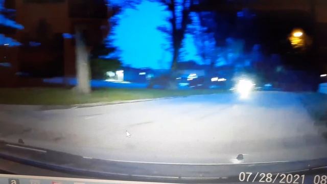 July 28 Strange Vehicle Behind Blue Vue Shopping Center смотреть онлайн