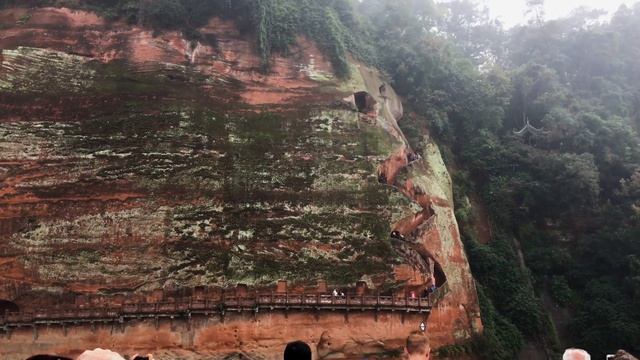 UNESCO Carved In Mountain - Leshan Giant Buddha смотреть онлайн