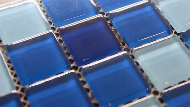 Стеклянная мозаика для бассеина, ванной и хамама. Микс сине-голубой смотреть онлайн