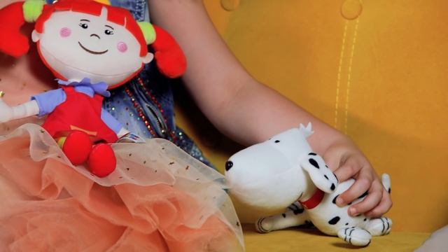 Поиграйка с Царевной? - Царевна помогает Динозавру найти яйцо смотреть онлайн