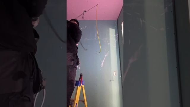 Plaster over lights! смотреть онлайн