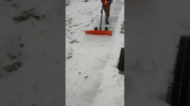 Чудо - лопата для уборки снега на колесах смотреть онлайн