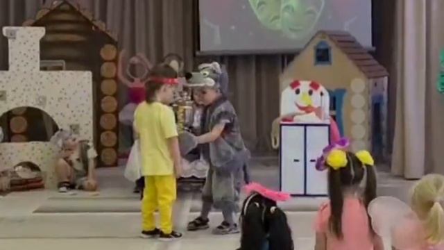 Театральная неделя, сказка "Колобок-Чистюля", группа "Ромашка" (4-5 лет) смотреть онлайн