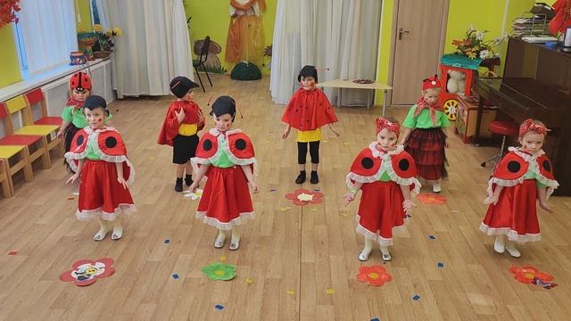 ГБОУ Школа № 1080 ДО 8 - танец "Божья коровка" смотреть онлайн