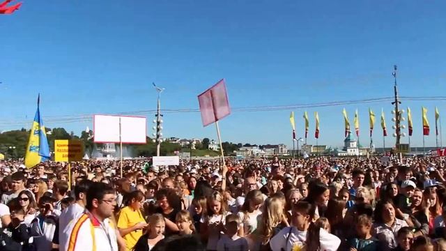Самая массовая зарядка в мире - 28250 участников в Чебоксарах смотреть онлайн