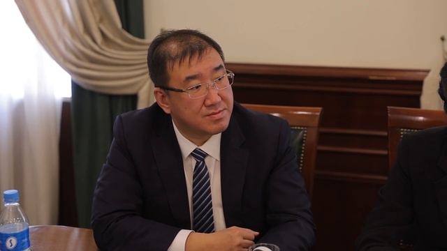 Владивосток и Муданьцзян подписали Меморандум о дружественных обменах и сотрудничестве. смотреть онлайн