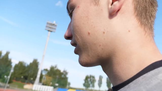 КТО ПОСЛЕДНИЙ ПОПАДЕТ В ПЕРЕКЛАДИНУ ПОЛУЧИТ СЕКРЕТНЫЙ ПРИЗ! ft. ЛИТВИН смотреть онлайн