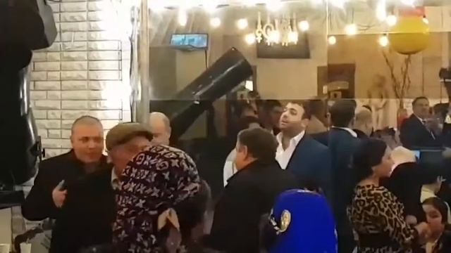 Цыганская Свадьба Мелитополь,поёт Артур Янушевич смотреть онлайн