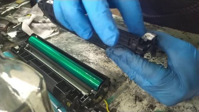 Инструкция по заправке картриджа СВ435А лазерного принтера. смотреть онлайн