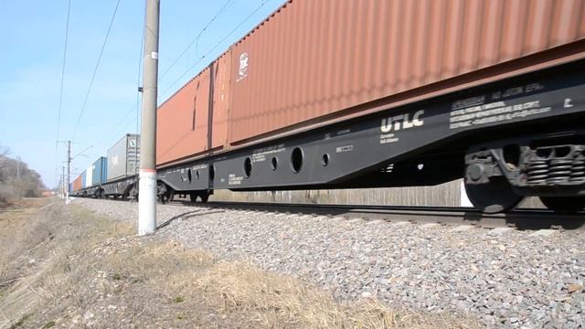 -Электровоз ВЛ80С-626 с грузовым поездом на перегоне: Дубровенка - Красный Бор.Россия.12.04.2021 г.