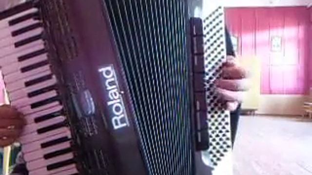 Pretty Woman (accordion cover) смотреть онлайн