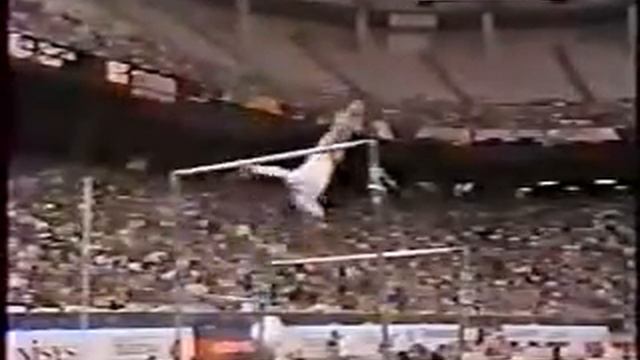 Betty Okino - 1991 Worlds AA - Uneven Bars смотреть онлайн