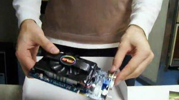 Asus EN9500GT 1GB Unboxing