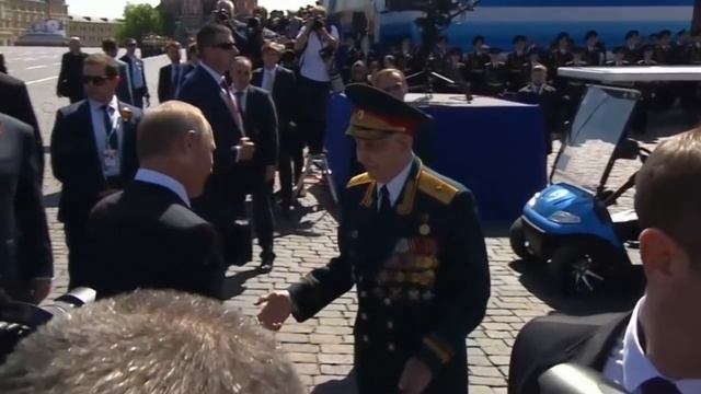Путин спас ветерана от своей охраны