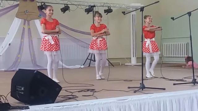 вок.гр."Барбариски"-"В гостях у сказки" смотреть онлайн