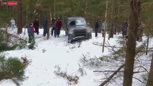 Что может девушка на Land Rover Discovery на бездорожье?