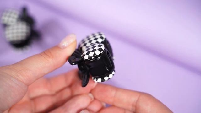 Заколка-крабик для волос "Black&White" смотреть онлайн