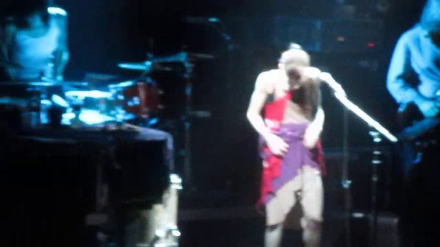 Daredevil (live) - Fiona Apple смотреть онлайн