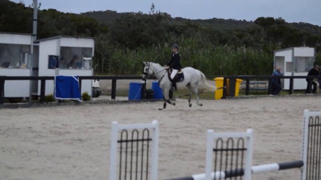 Bellhaven Oracle 1.10m Victorian Junior & Young Rider Show Dec 2013 смотреть онлайн
