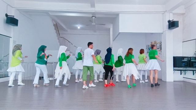 Maria Merengue - Line Dance / Choreo : Harry Heng (INA) - June 2023 / Demo By 7 Gym & Studio