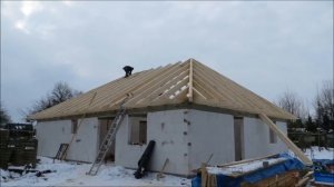 Четырехскатная вальмовая крыша