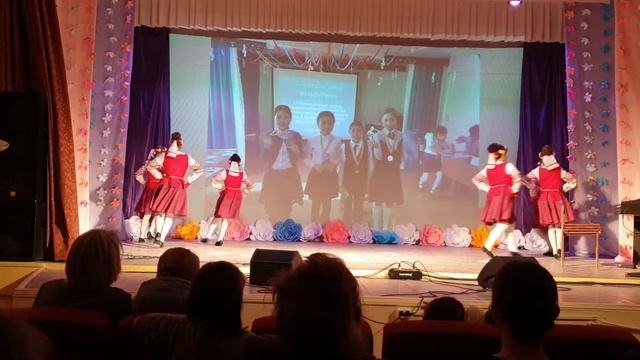 Танцевальный коллектив "New dance", Белорусский танец "Веночек" смотреть онлайн
