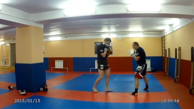 Слева по печени на лапах смотреть онлайн