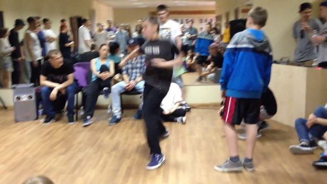 Рыжий Ветер 1/8 (tiebreak) Hip-Hop 2x2 Charity Dance Battle смотреть онлайн