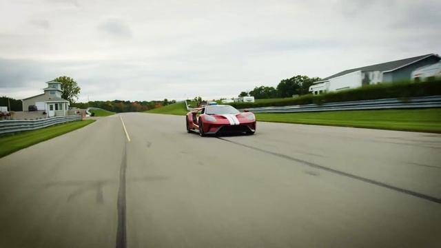 2017 Ford GT Rolls Off The Line and Deliveries Begin смотреть онлайн