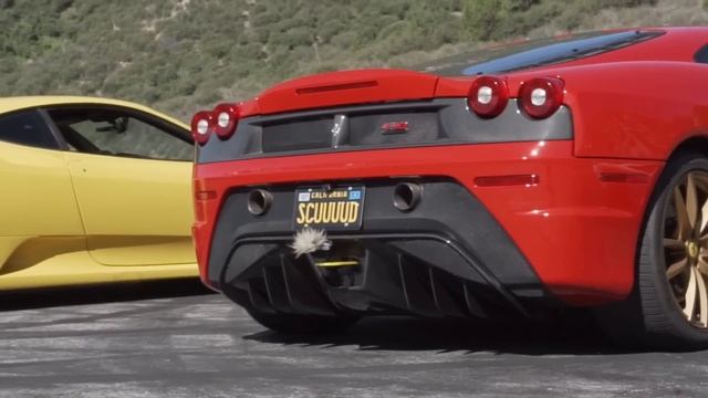 Ferrari 458 Speciale vs 430 Scuderia! *LOUD V8 FERRARI BATTLE смотреть онлайн