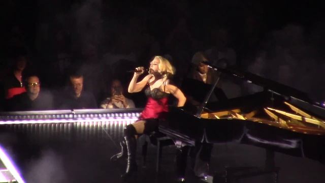 MADONNA - THE CELEBRATION TOUR 2023 - Full Concert (Day 3) - O2 Arena, London - 17 October 2023 смотреть онлайн