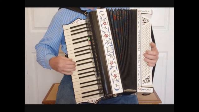 Menuet смотреть онлайн